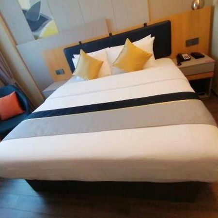 Home Inn Kunming Baita Road Куньмін Екстер'єр фото