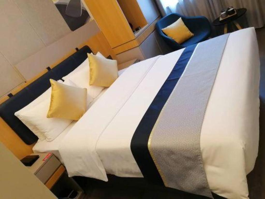 Home Inn Kunming Baita Road Куньмін Екстер'єр фото