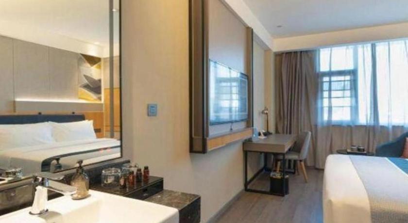 Home Inn Kunming Baita Road Куньмін Екстер'єр фото