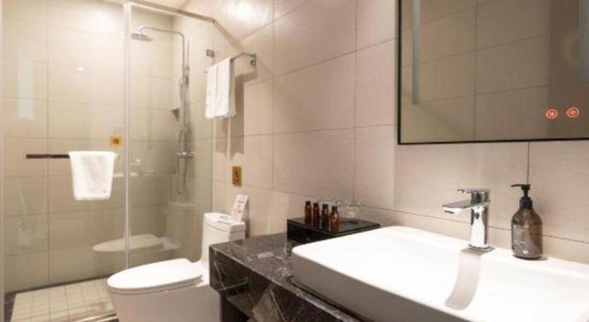 Home Inn Kunming Baita Road Куньмін Екстер'єр фото