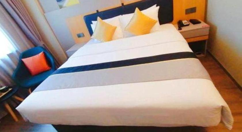 Home Inn Kunming Baita Road Куньмін Екстер'єр фото