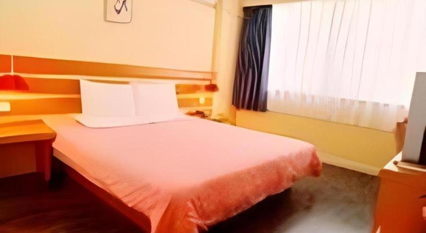 Home Inn Kunming Baita Road Куньмін Екстер'єр фото